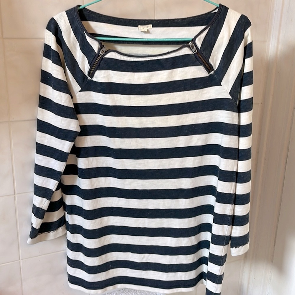 J. Crew woman’s boatneck navy and white stripe top with zippers in size d’s